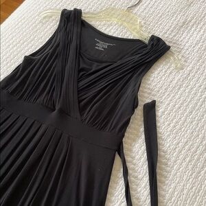 Liz Lange Black Midi Maternity and Nursing Dress. Size Small.